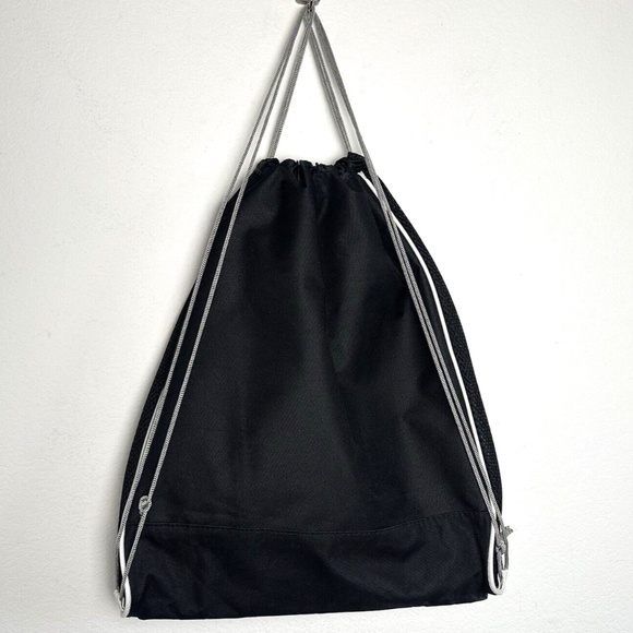 Jack Daniels Tennessee Honey Whiskey Drawstring Bag, Cinch Bag, Backpack ~ Black - Picture 4 of 10